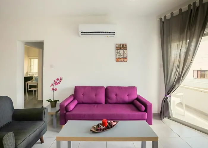 Andriana Centre Flat *